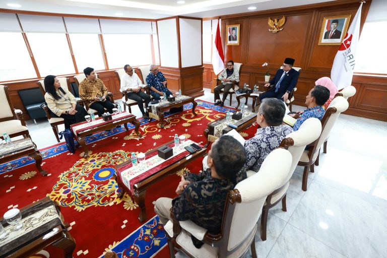 1770044864-35582387-original